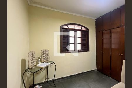 Quarto 1 de casa para alugar com 3 quartos, 100m² em Vila Portuguesa, São Paulo