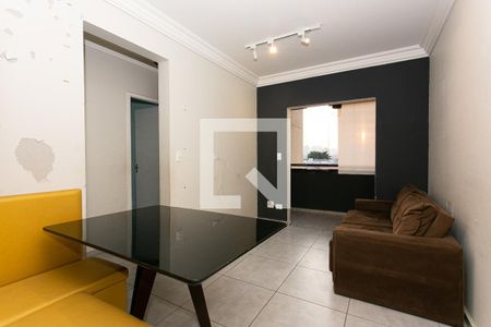 Sala de apartamento para alugar com 3 quartos, 70m² em Cidade Mãe do Céu, São Paulo