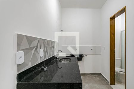 Cozinha de kitnet/studio para alugar com 1 quarto, 15m² em Jardim Universo, Mogi das Cruzes