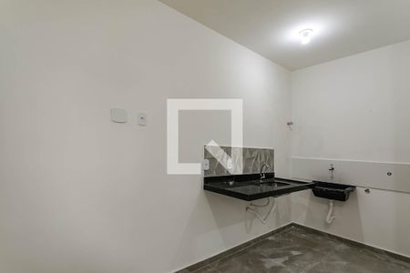 Cozinha de kitnet/studio para alugar com 1 quarto, 25m² em Jardim Universo, Mogi das Cruzes