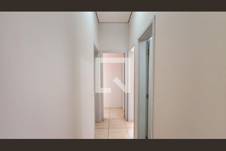 Corredor de apartamento para alugar com 3 quartos, 77m² em Jardim Messina, Jundiaí