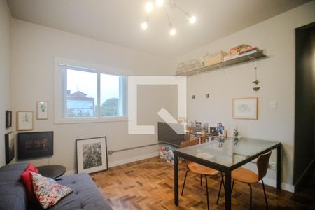 Sala de apartamento para alugar com 2 quartos, 78m² em Floresta, Porto Alegre