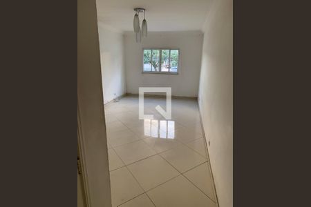 Casa à venda com 120m², 3 quartos e 2 vagas Casa à venda com 120m², 3 quartos e 2 vagasQuarto