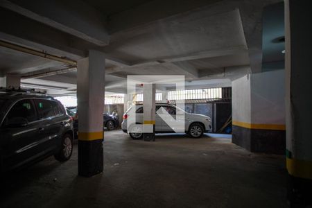 Garagem de apartamento à venda com 3 quartos, 102m² em Santo Antônio, Belo Horizonte