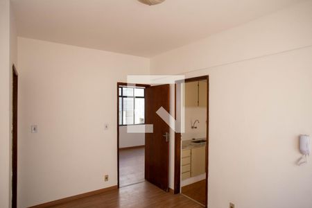 Sala 1 de apartamento à venda com 3 quartos, 102m² em Santo Antônio, Belo Horizonte