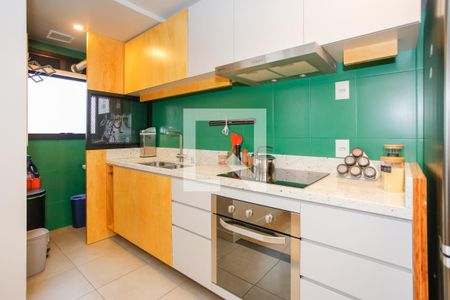 Cozinha de apartamento à venda com 1 quarto, 70m² em Jardim do Salso, Porto Alegre