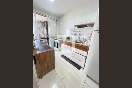 Cozinha de apartamento à venda com 3 quartos, 86m² em Vila da Serra, Nova Lima