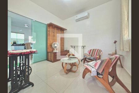 Sala de casa à venda com 2 quartos, 105m² em Jardim Imperial, Lagoa Santa