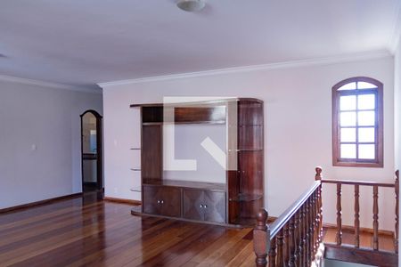 Sala de casa à venda com 4 quartos, 406m² em Álvaro Camargos, Belo Horizonte