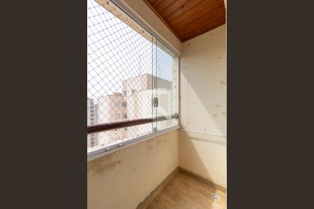 Sacada de apartamento à venda com 3 quartos, 65m² em Continental, Osasco