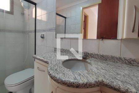 Banheiro  de apartamento para alugar com 1 quarto, 48m² em Centro, Campinas