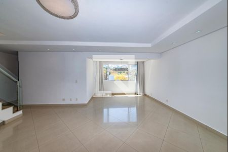 Sala 1 de apartamento para alugar com 4 quartos, 216m² em Estoril, Belo Horizonte