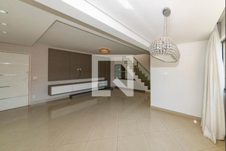 Sala 1 de apartamento para alugar com 4 quartos, 216m² em Estoril, Belo Horizonte