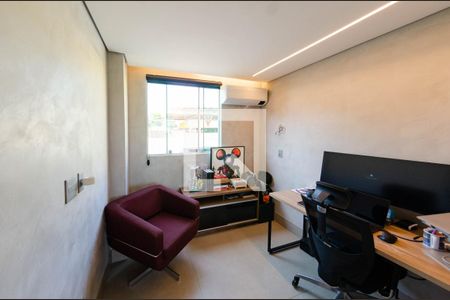 Sala 2 de apartamento à venda com 4 quartos, 140m² em Caiçaras, Belo Horizonte