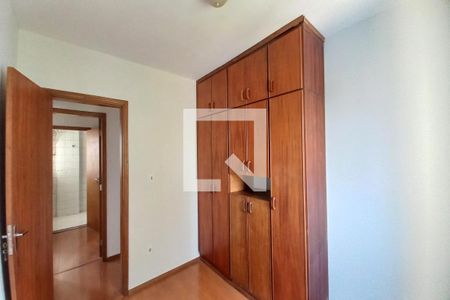 Quarto 1  de apartamento à venda com 3 quartos, 90m² em Vila Anhangüera, Campinas