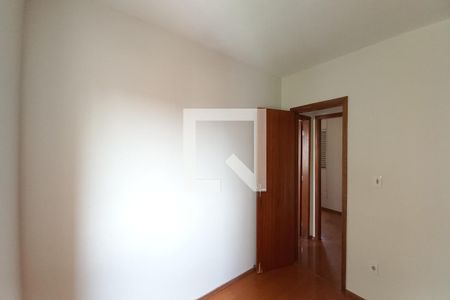 Quarto 1  de apartamento à venda com 3 quartos, 90m² em Vila Anhangüera, Campinas