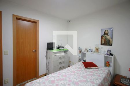 Suite de apartamento à venda com 2 quartos, 65m² em Sagrada Família, Belo Horizonte