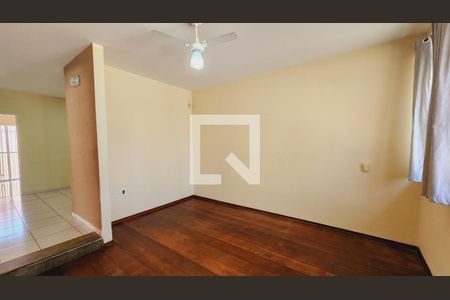 Sala de casa para alugar com 3 quartos, 180m² em Jardim Petropolis, Jundiaí