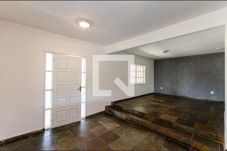 Sala de casa para alugar com 3 quartos, 250m² em Vila Progresso, Niterói