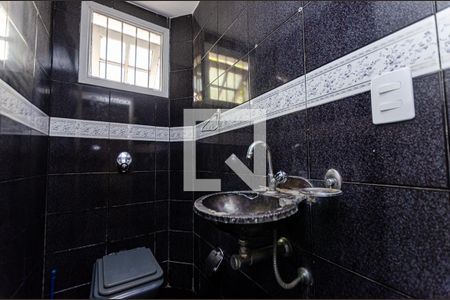 Lavabo de casa para alugar com 3 quartos, 250m² em Vila Progresso, Niterói