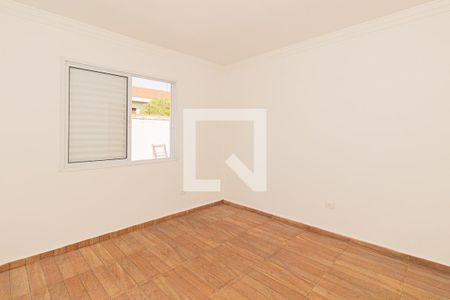 Quarto 2 de casa para alugar com 2 quartos, 75m² em Vila Leonor, São Paulo