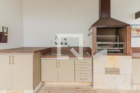 Casa à venda com 477m², 5 quartos e 6 vagas Casa à venda com 477m², 5 quartos e 6 vagasPiscina - Churrasqueira