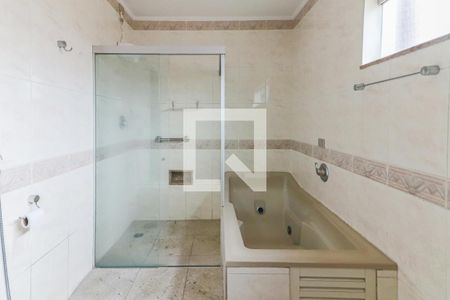 Casa à venda com 477m², 5 quartos e 6 vagas Casa à venda com 477m², 5 quartos e 6 vagasSuite 4