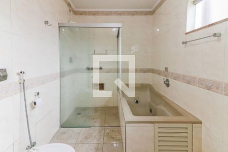 Casa à venda com 477m², 5 quartos e 6 vagas Casa à venda com 477m², 5 quartos e 6 vagasSuite 4