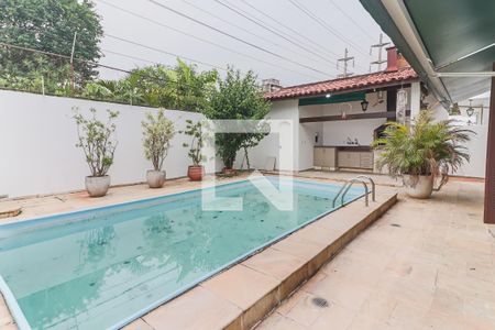 Casa à venda com 477m², 5 quartos e 6 vagas Casa à venda com 477m², 5 quartos e 6 vagasPiscina - Churrasqueira