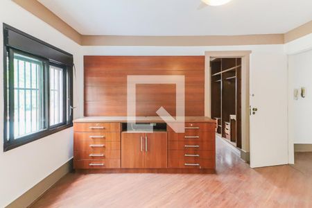 Casa à venda com 477m², 5 quartos e 6 vagas Casa à venda com 477m², 5 quartos e 6 vagasSuite 4