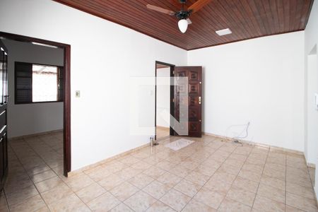 Sala de casa para alugar com 2 quartos, 100m² em Vila Nivi, São Paulo