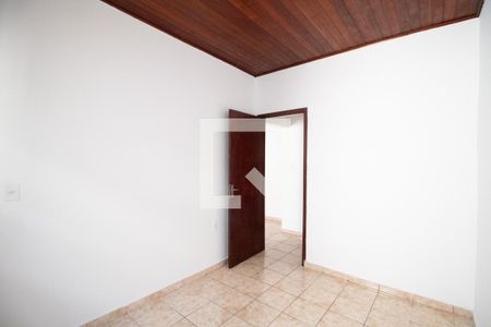 Quarto 2 de casa para alugar com 3 quartos, 100m² em Vila Nivi, São Paulo