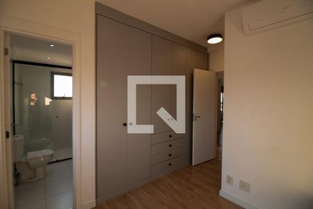 Quarto 2 - Suíte 1 de apartamento para alugar com 4 quartos, 181m² em Jardim das Acacias, São Paulo