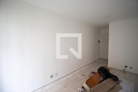 Sala de apartamento para alugar com 2 quartos, 48m² em Vila Carmosina, São Paulo