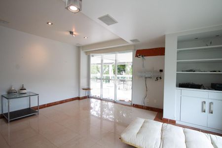 Sala de apartamento à venda com 2 quartos, 178m² em Barra da Tijuca, Rio de Janeiro