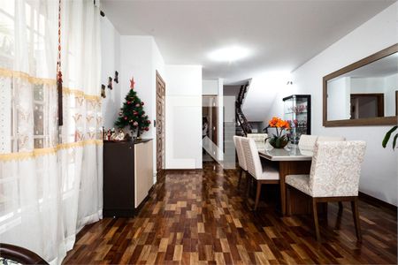 Casa à venda com 3 quartos, 184m² em Jardim Umuarama, São Paulo