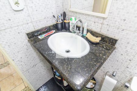 Banheiro de apartamento à venda com 2 quartos, 62m² em Vila Curuçá, São Paulo