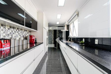 Apartamento à venda com 4 quartos, 202m² em Vila Mascote, São Paulo