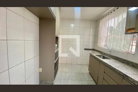 Cozinha de apartamento à venda com 2 quartos, 65m² em Padre Eustáquio, Belo Horizonte