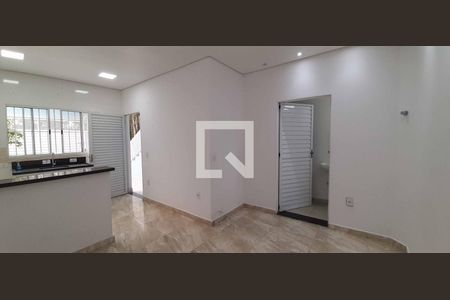 Sala/Suíte de casa para alugar com 1 quarto, 35m² em Santa Maria, Osasco