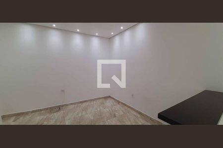 Sala/Suíte de casa para alugar com 1 quarto, 35m² em Santa Maria, Osasco