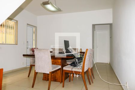 Sala 1º Pavimento de casa para alugar com 4 quartos, 250m² em Cachambi, Rio de Janeiro