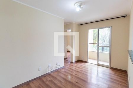 Sala de apartamento para alugar com 2 quartos, 45m² em Jardim Santa Teresinha, São Paulo