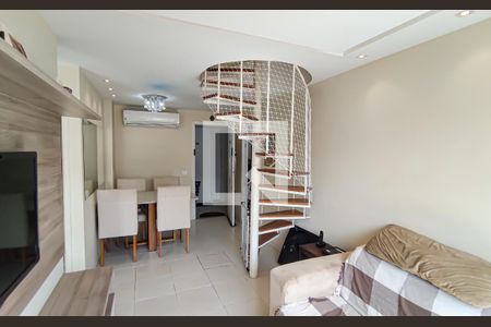 sala de apartamento para alugar com 2 quartos, 103m² em Freguesia (jacarepaguá), Rio de Janeiro