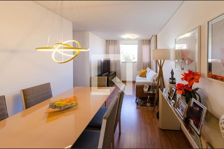 Sala de apartamento para alugar com 3 quartos, 70m² em Caiçara-adelaide, Belo Horizonte