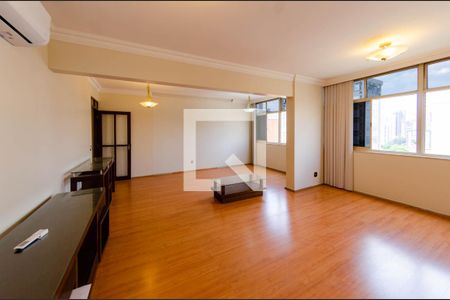 Sala de apartamento à venda com 4 quartos, 150m² em Lourdes, Belo Horizonte