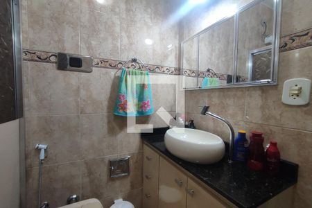 Apartamento à venda com 67m², 4 quartos e 1 vaga Apartamento à venda com 67m², 4 quartos e 1 vagaBanheiro Social