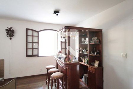 Sala de casa à venda com 4 quartos, 210m² em Santa Amelia, Belo Horizonte