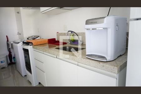 Cozinha de apartamento para alugar com 2 quartos, 81m² em Barra Olímpica, Rio de Janeiro