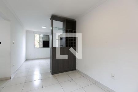 Sala de apartamento para alugar com 2 quartos, 56m² em Conjunto Residencial José Bonifácio, São Paulo